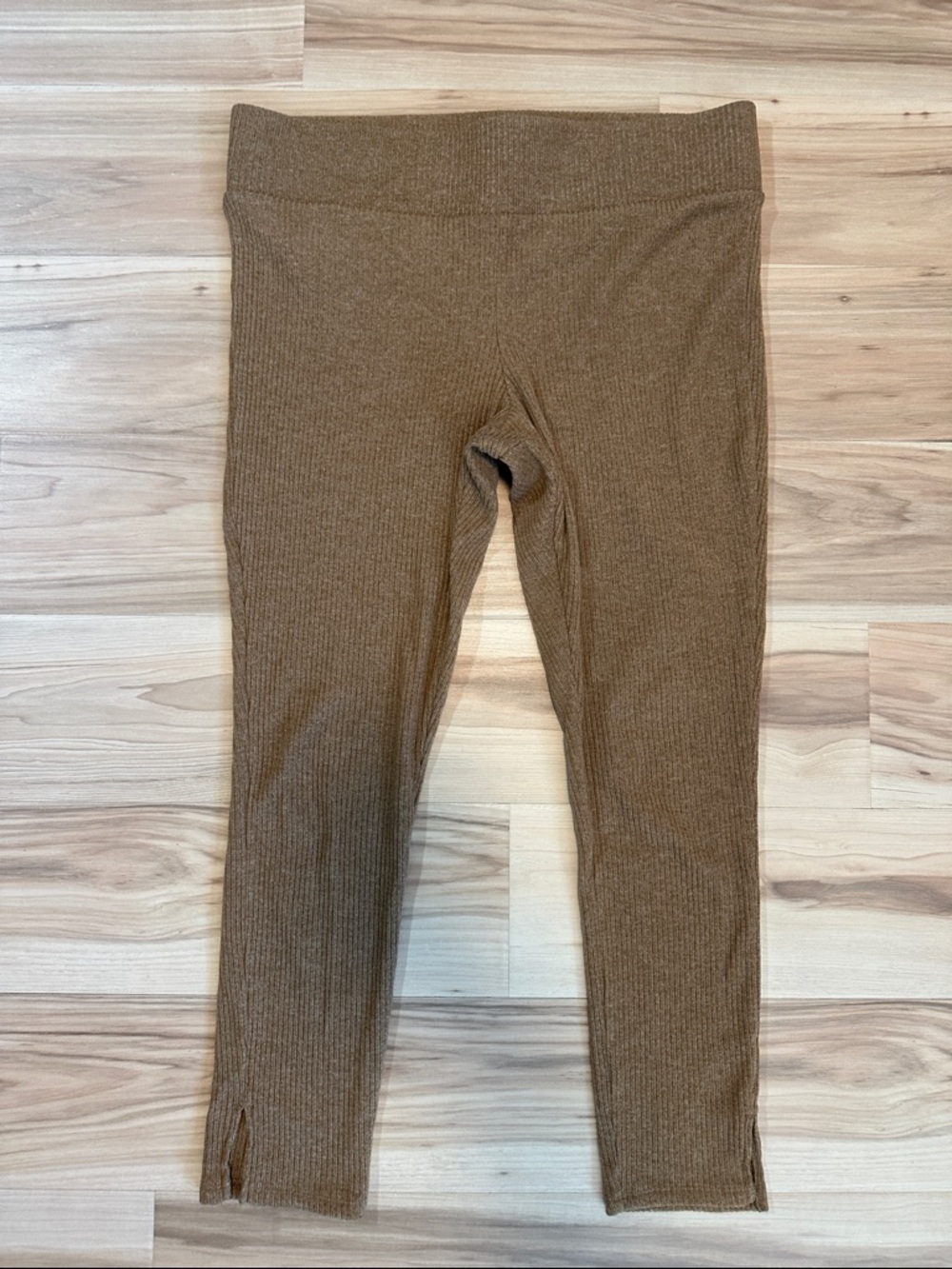 Old Navy Tan Ribbed Pull-On Ankle Leggings L
